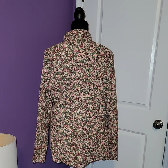 J Crew Women's Perfect Shirt Flower Design half button down L/S shirt Sz: Large - Picture 7 of 8
